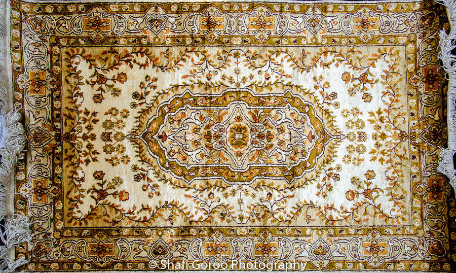 Regular silk carpet, size: 2 feet 6 inches by 4 feet