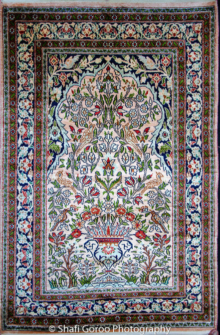 Regular silk carpet, size: 2 feet 6 inches by 4 feet