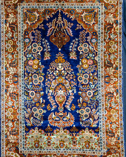 Regular silk carpet, size: 2 feet 6 inches by 4 feet
