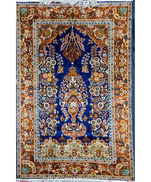 Regular silk carpet, size: 2 feet 6 inches by 4 feet