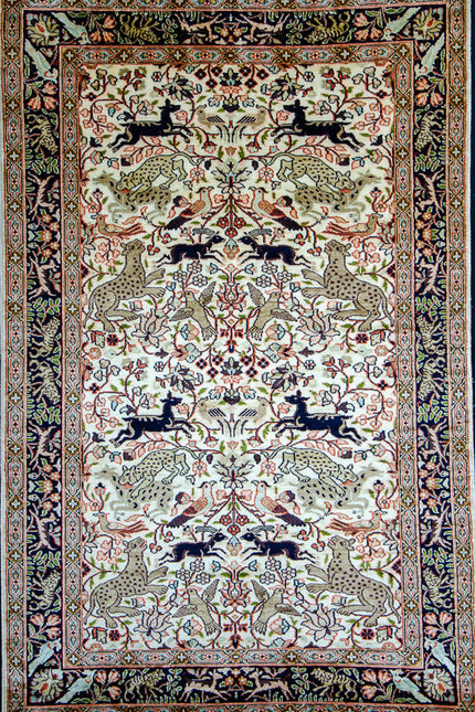 Regular silk carpet, size: 3 feet by 5 feet
