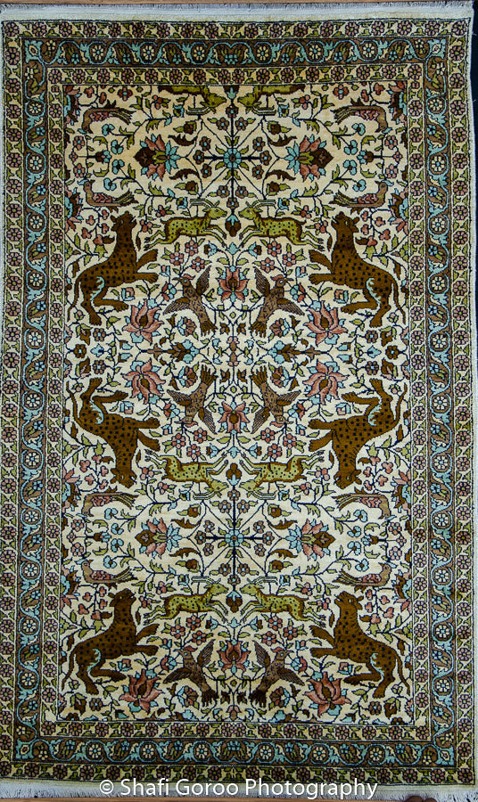 Regular silk carpet, size: 3 feet by 5 feet