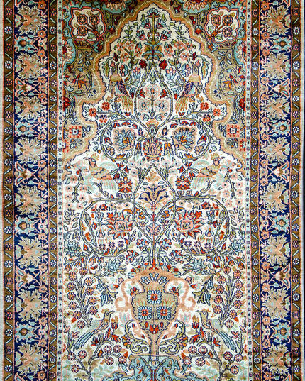 Regular silk carpet, size: 3 feet by 5 feet