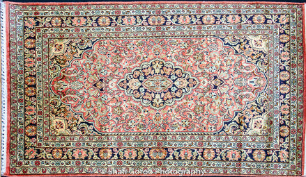 Regular silk carpet, size: 3 feet by 5 feet