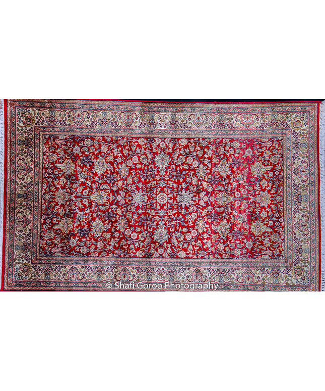Regular silk carpet, size: 3 feet by 5 feet