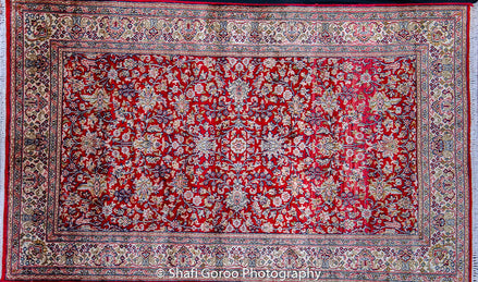 Regular silk carpet, size: 3 feet by 5 feet