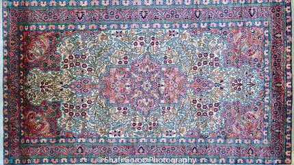 Regular silk carpet, size: 3 feet by 5 feet