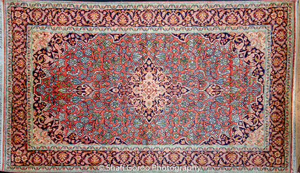 Regular silk carpet, size: 3 feet by 5 feet