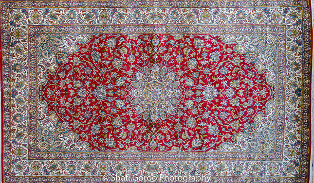 High knot silk on silk, size 3' x 5'