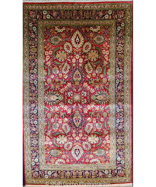 High knot silk on silk, size 2.5' x 4'