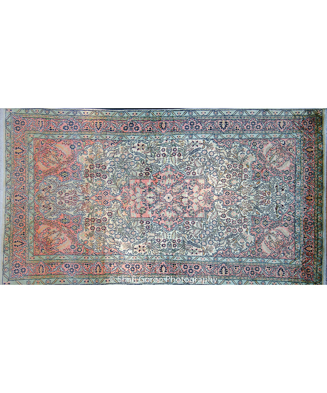 Regular silk carpet, size: 3 feet by 5 feet