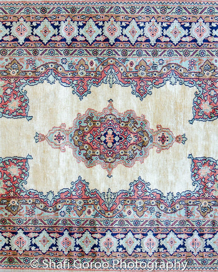 Regular silk carpet, size: 3 feet by 5 feet