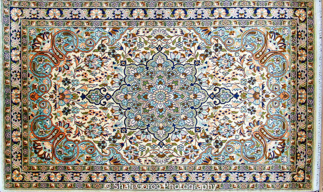 Regular silk carpet, size: 3 feet by 5 feet