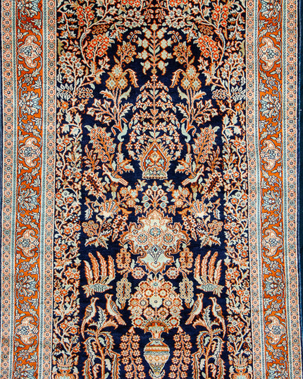 Regular silk carpet, size: 3 feet by 5 feet