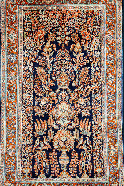 Regular silk carpet, size: 3 feet by 5 feet