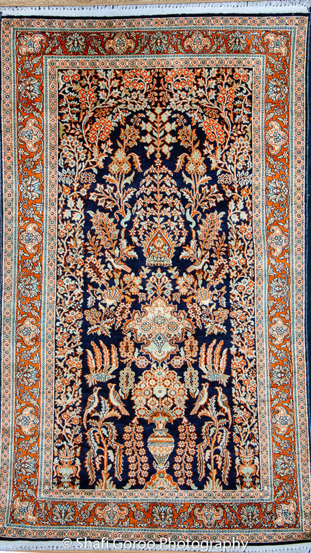 Regular silk carpet, size: 3 feet by 5 feet