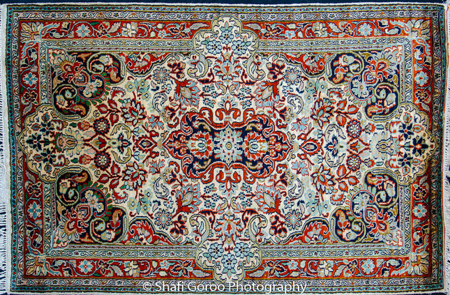 High knot silk on silk, size 2' x 3'