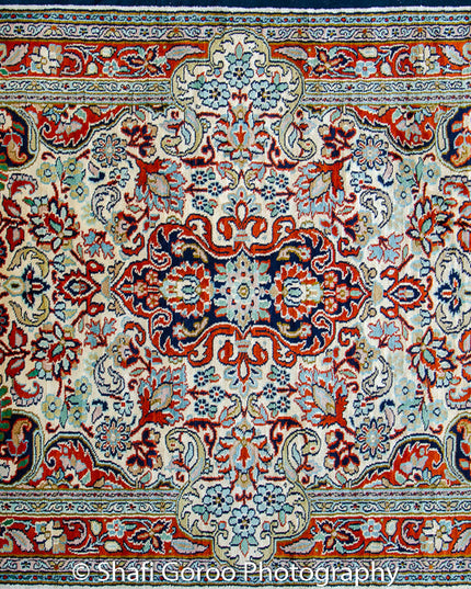 High knot silk on silk, size 2' x 3'