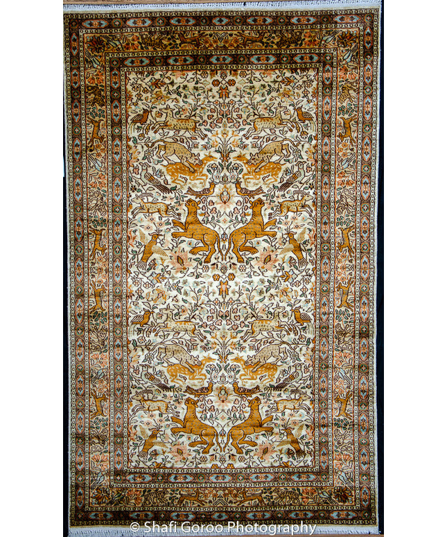 Regular silk carpet, size: 3 feet by 5 feet