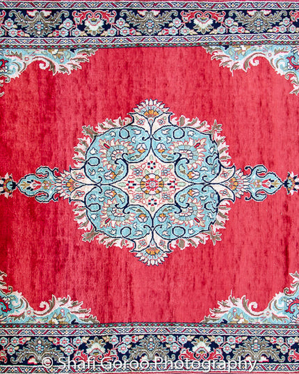 Regular silk carpet, size: 4 feet by 6 feet