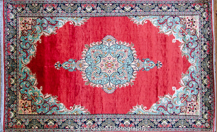 Regular silk carpet, size: 4 feet by 6 feet
