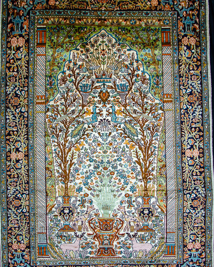 Regular silk carpet, size: 4 feet by 6 feet