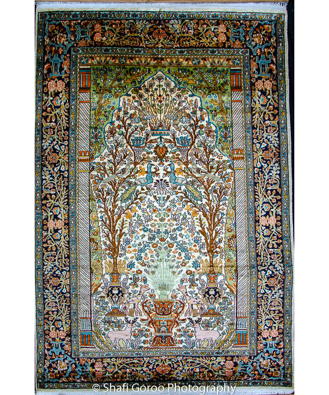 Regular silk carpet, size: 4 feet by 6 feet