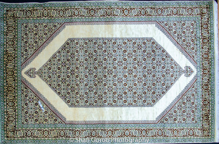 Regular silk carpet, size: 4 feet by 6 feet