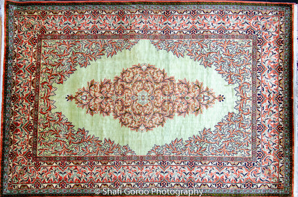 Regular silk carpet, size: 4 feet by 6 feet
