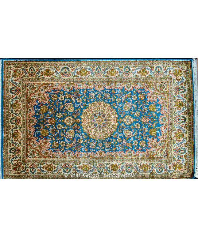 High knot silk on silk, size 2' x 3'