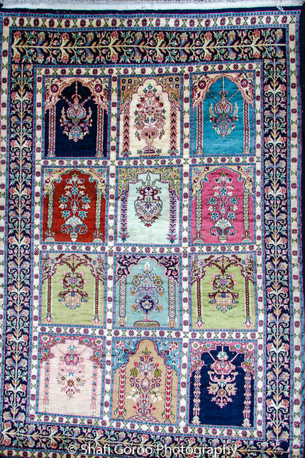 Regular silk carpet, size: 4 feet by 6 feet