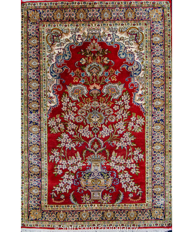 High knot silk on silk, size 2' x 3'