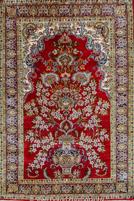 High knot silk on silk, size 2' x 3'