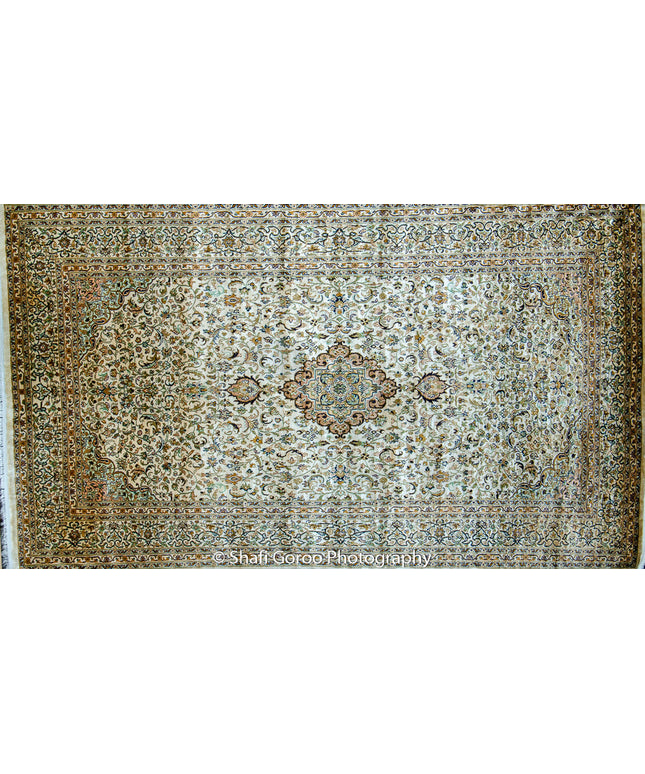 High knot silk on silk, size 3' x 5'