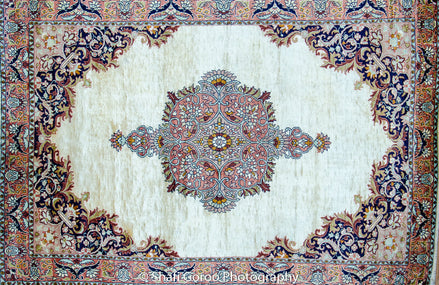 Regular silk carpet, size: 4 feet by 6 feet