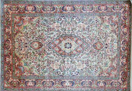 Regular silk carpet, size: 4 feet by 6 feet