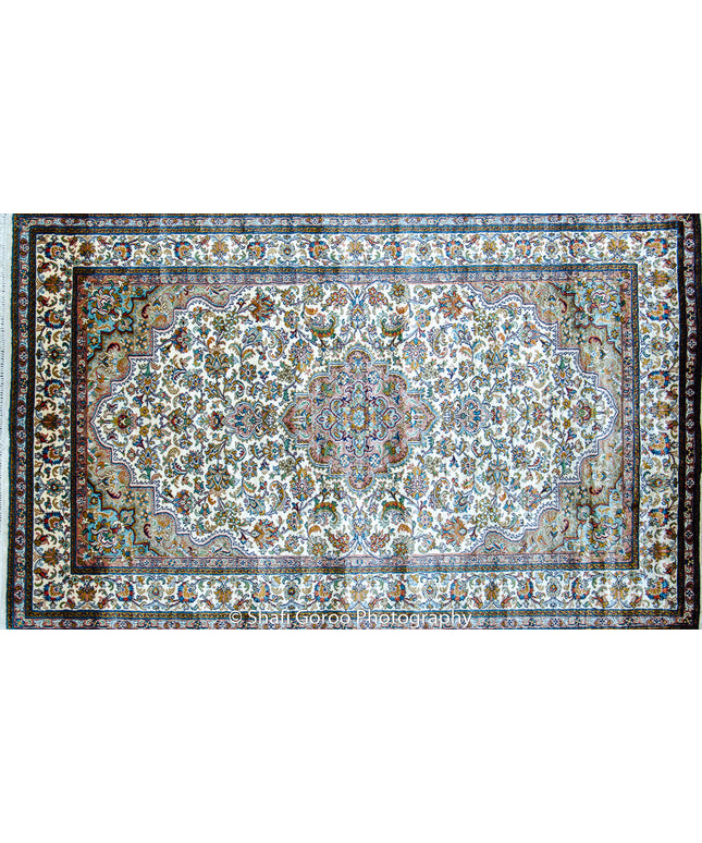 High knot silk on silk, size 3' x 5'