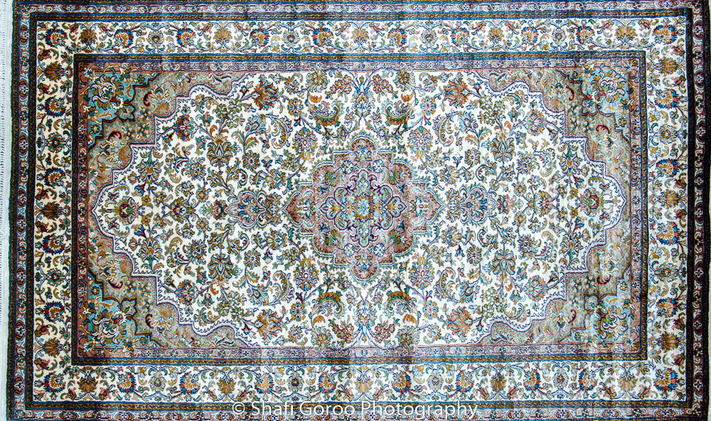 High knot silk on silk, size 3' x 5'