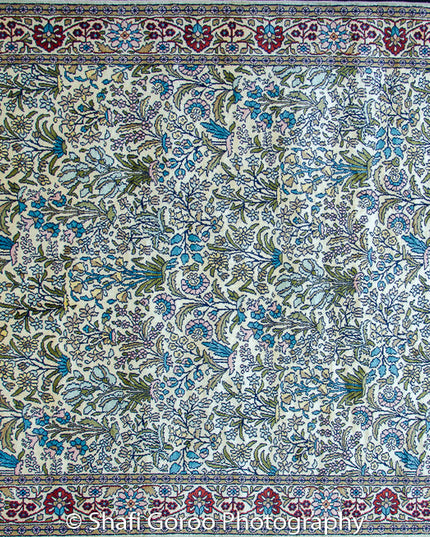 Regular silk carpet, size: 4 feet by 6 feet