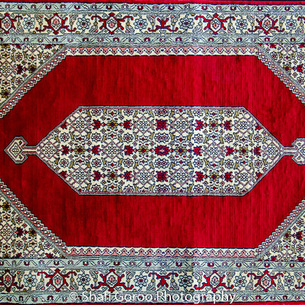 Collection image for: 2' x 3 silk on silk high knot carpets