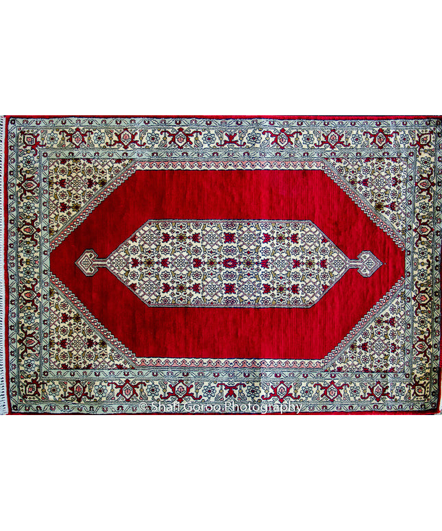 High knot silk on silk, size 2' x 3'