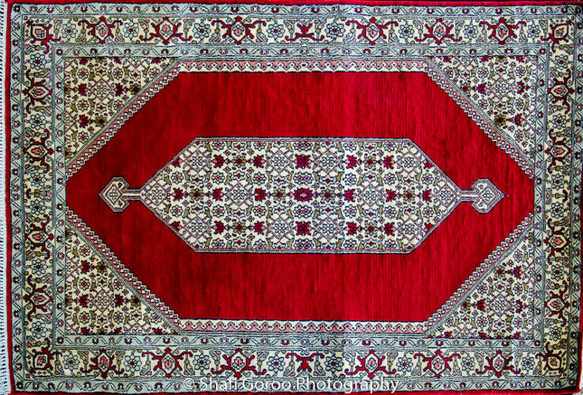 High knot silk on silk, size 2' x 3'