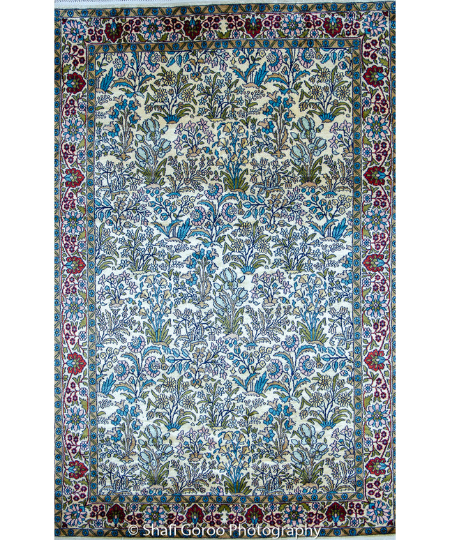 Regular silk carpet, size: 4 feet by 6 feet