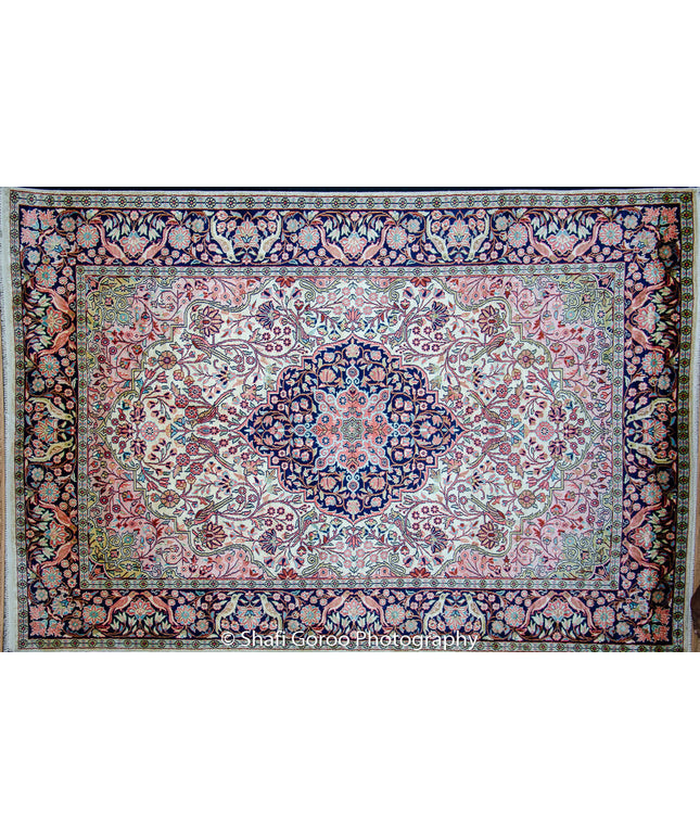 Regular silk carpet, size: 4 feet by 6 feet