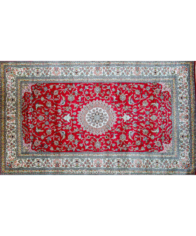 High knot silk on silk, size 3' x 5'