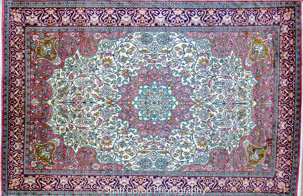 Regular silk carpet, size: 4 feet by 6 feet