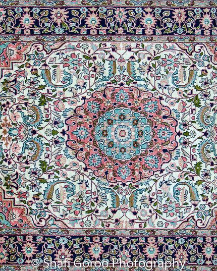 Regular silk carpet, size: 4 feet by 6 feet