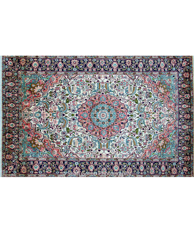Regular silk carpet, size: 4 feet by 6 feet