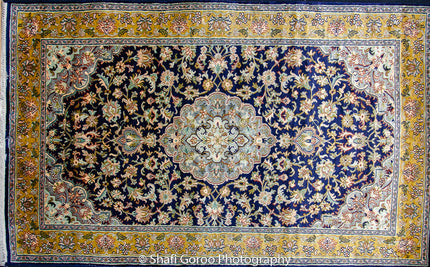 High knot silk on silk, size 2.5' x 4'