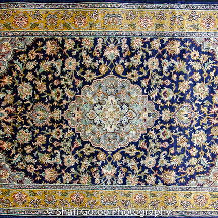 Collection image for: 2 1/2' x 4' silk on silk, high knot carpets